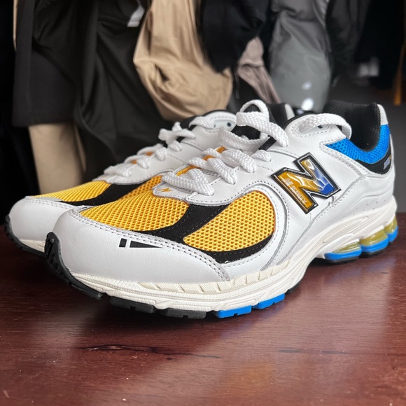 New Balance 2002R ‘Vibrant Apricot’ White Blue Yellow Shoes Men’s Size 8.5 - NEW
